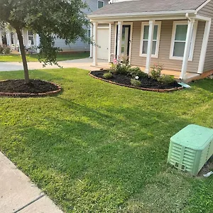  Holiday home Oasis - Entire 10 Minutes From Uptown Charlotte, Nc